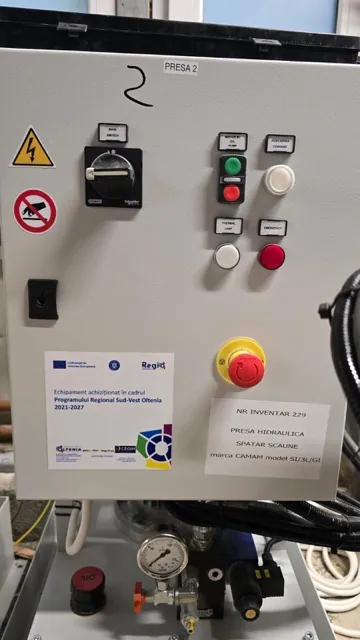 Presă hidraulică spătar scaune