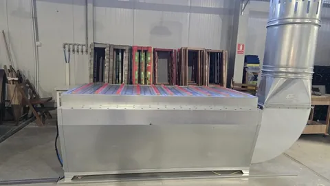 Sistem de aspirație și filtrare pulberi