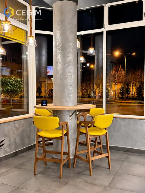 Proper Pizza - mobilier CEGIM, fotografia 3